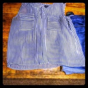 Clearance item SALE WHITE AND BLACK TOP.